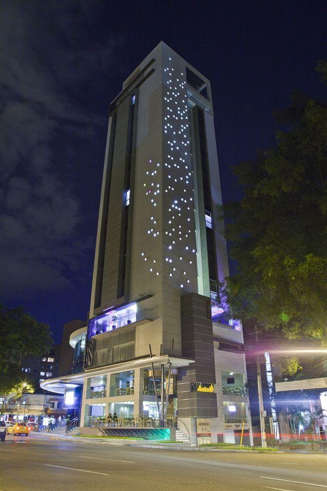 Inntu Hotel Medellin Bagian luar foto