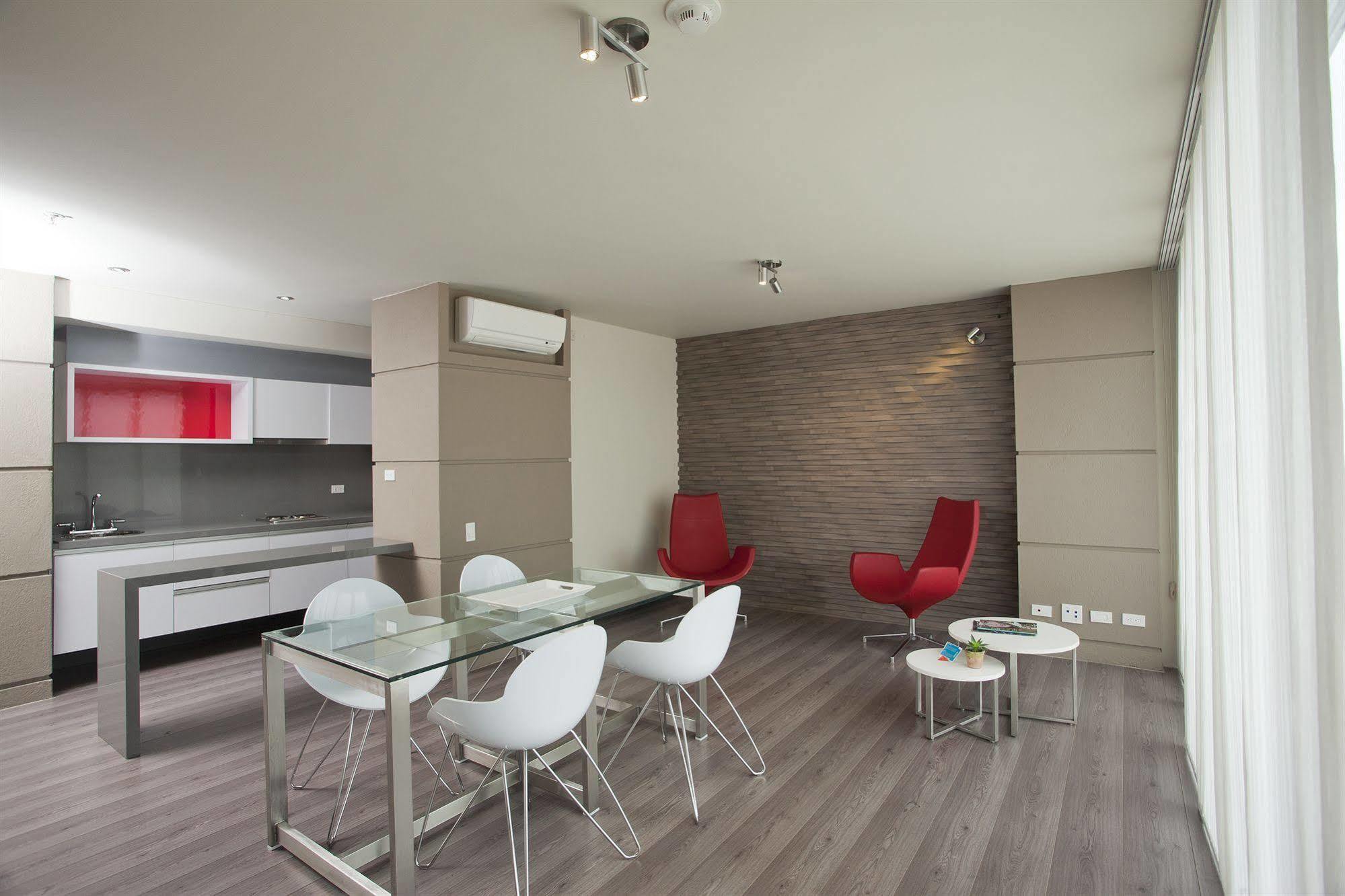 Inntu Hotel Medellin Bagian luar foto